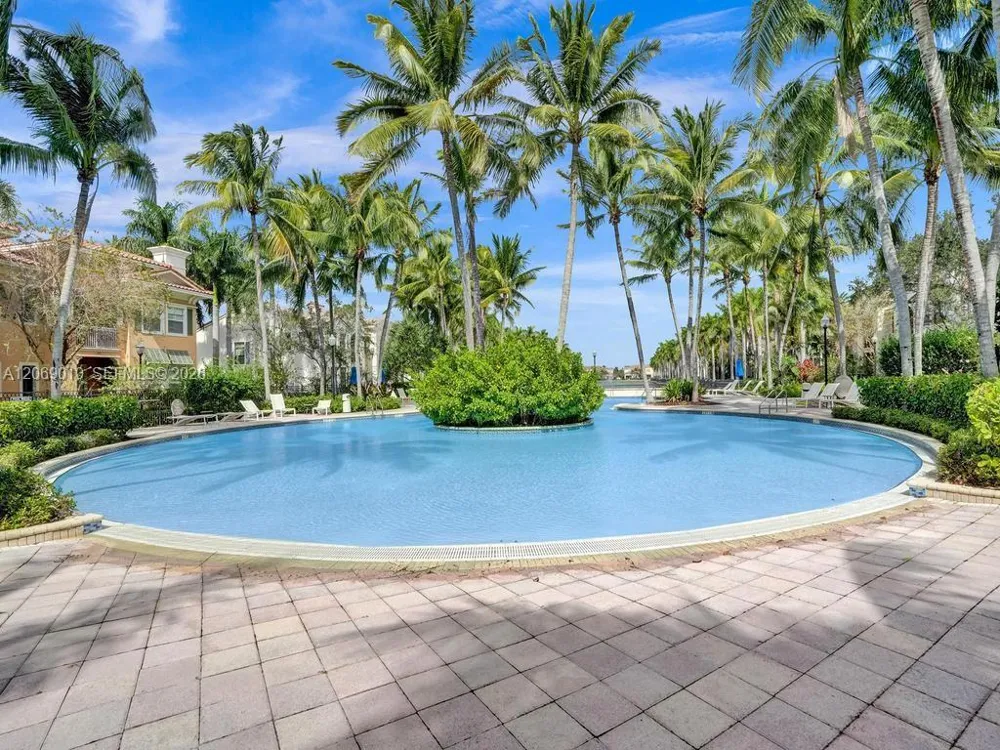 2925 NW 126th Ave #1-320 Sunrise, FL 33323
