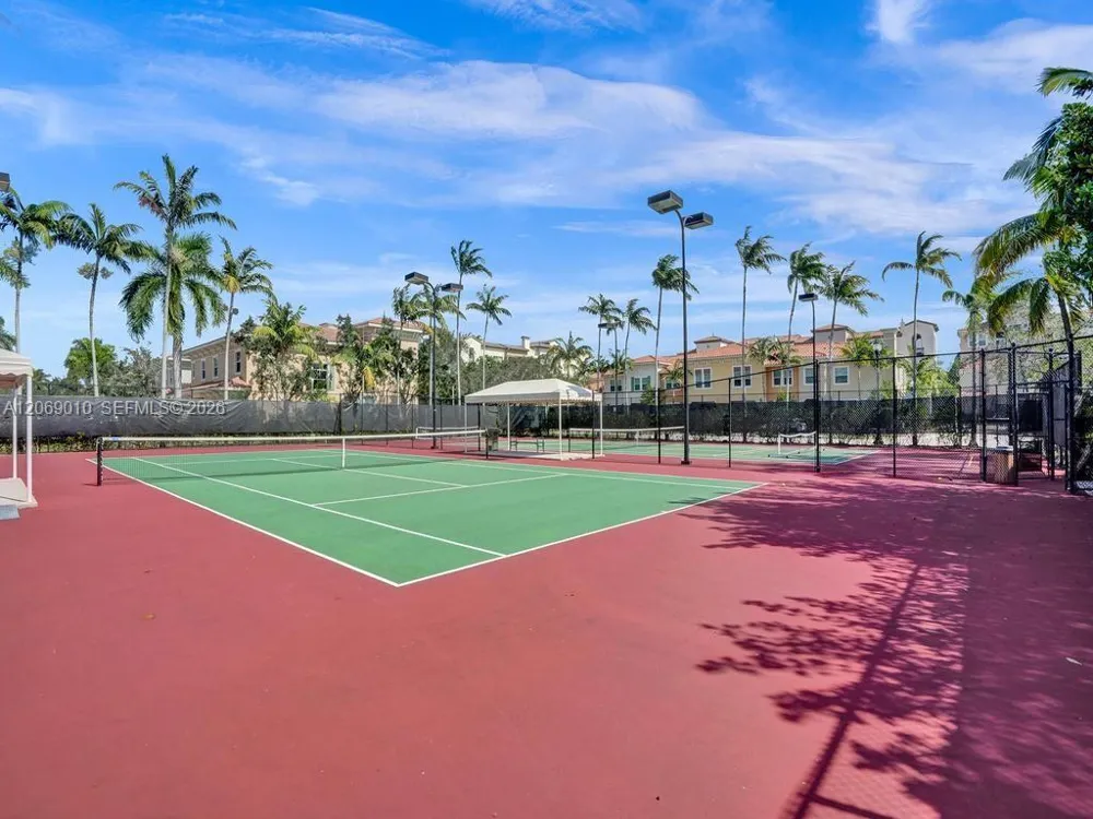 2925 NW 126th Ave #1-320 Sunrise, FL 33323