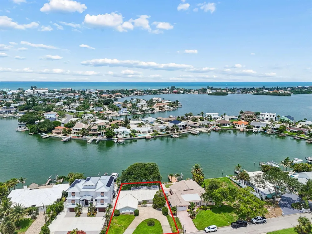 527 Harbor Drive 