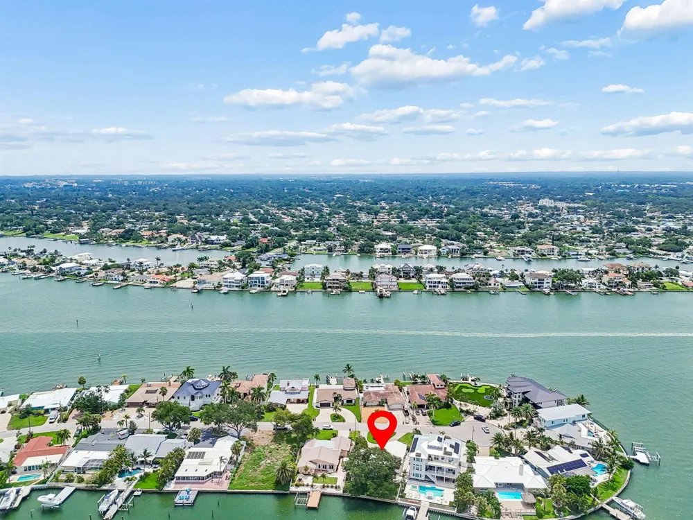 527 Harbor Drive 