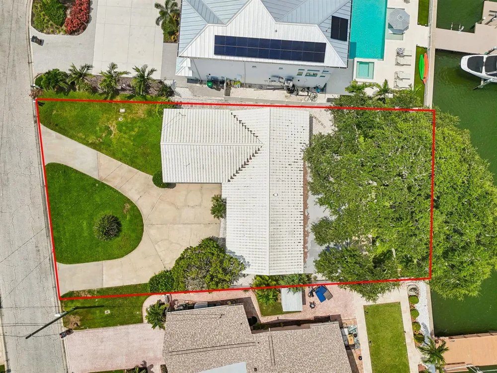 527 Harbor Drive 