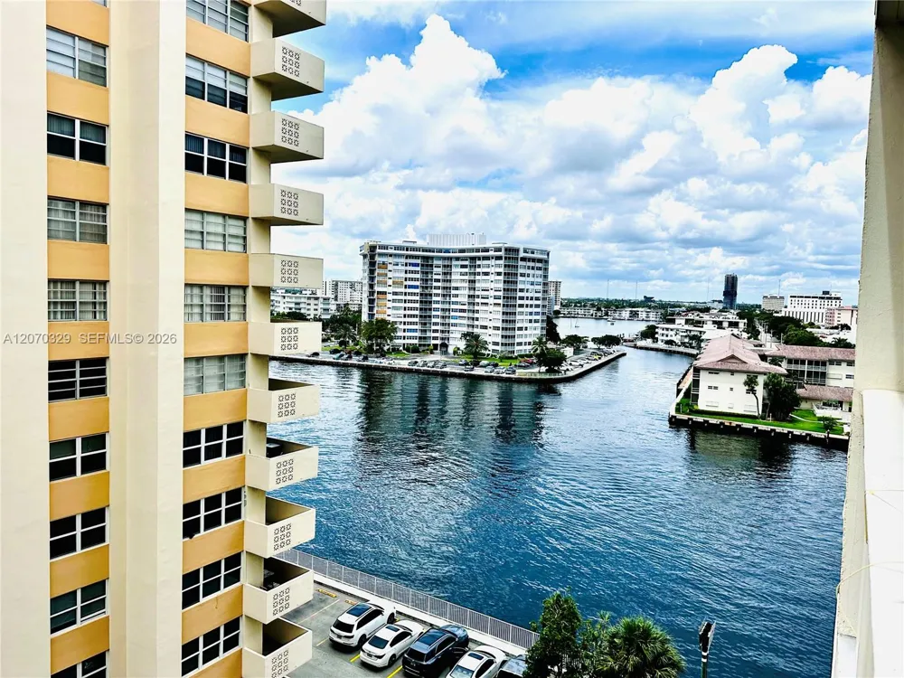 1817 S Ocean Dr #823 Hallandale Beach, FL 33009
