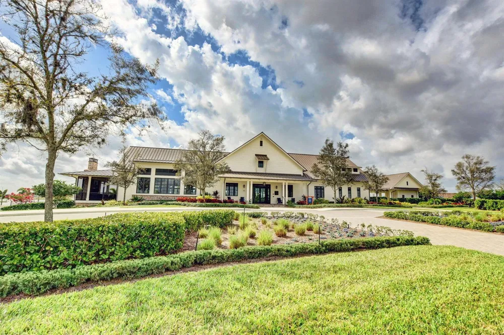 799 Hookline Circle Loxahatchee, FL 33470