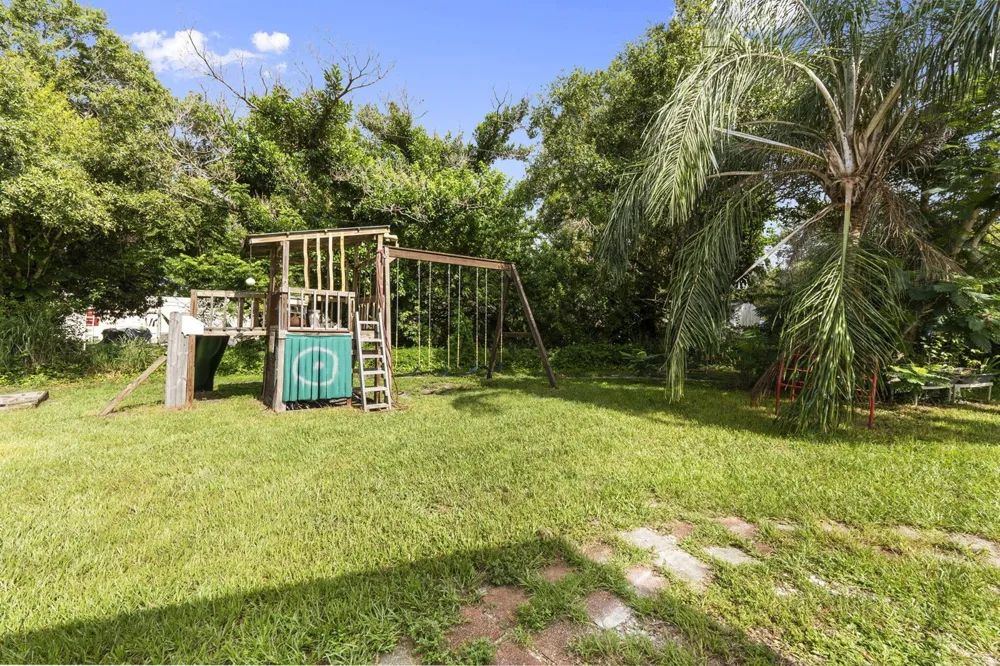 1126 Pine Avenue Fort Pierce, FL 34982