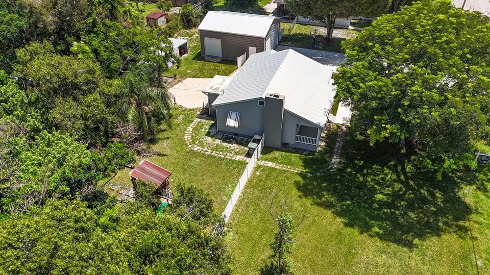 1126 Pine Avenue Fort Pierce, FL 34982