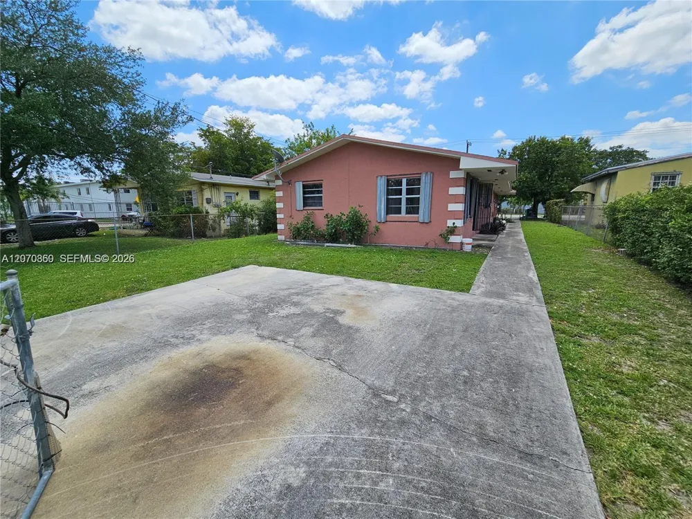 2119 NW 64th St #2119 Miami, FL 33147