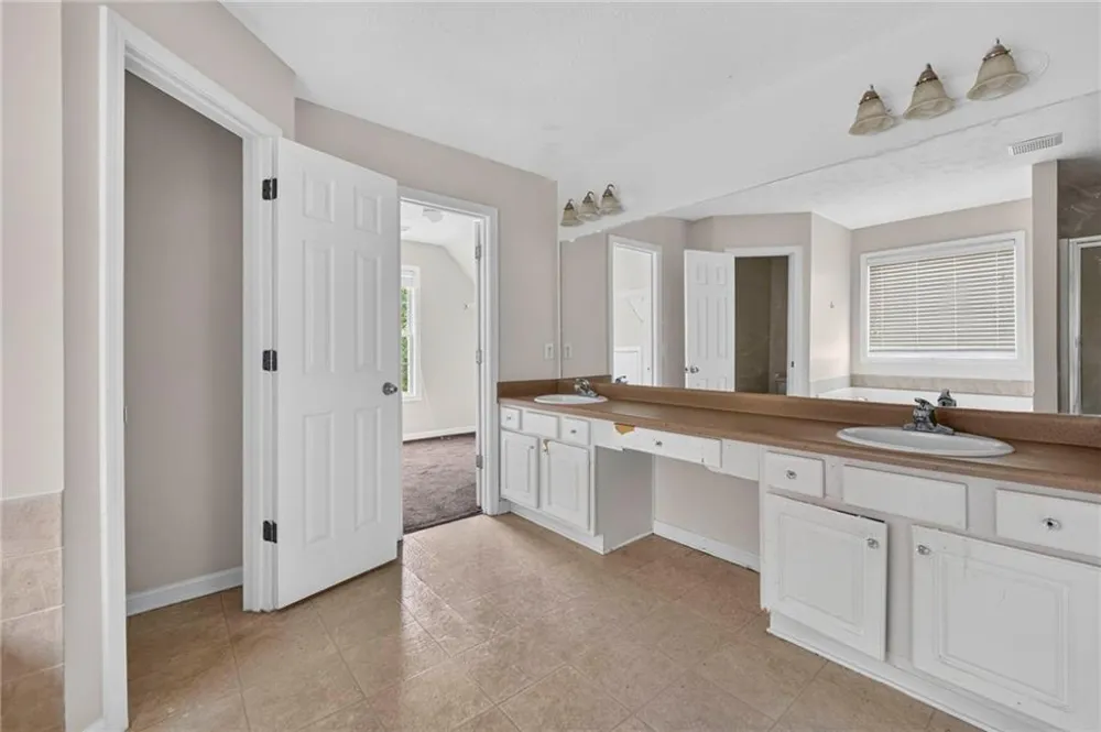 3410 Garden Mist Circle Auburn, GA 30011