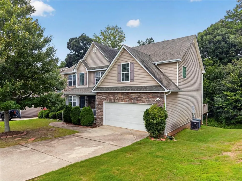 3410 Garden Mist Circle Auburn, GA 30011