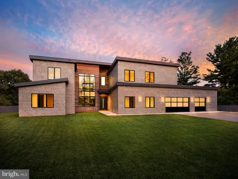 298 PAOLI PIKE