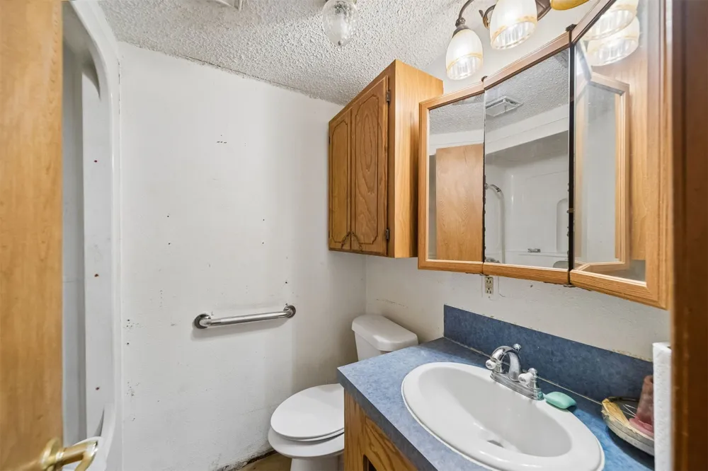 27628 County Road 1470 Allen, OK 74825
