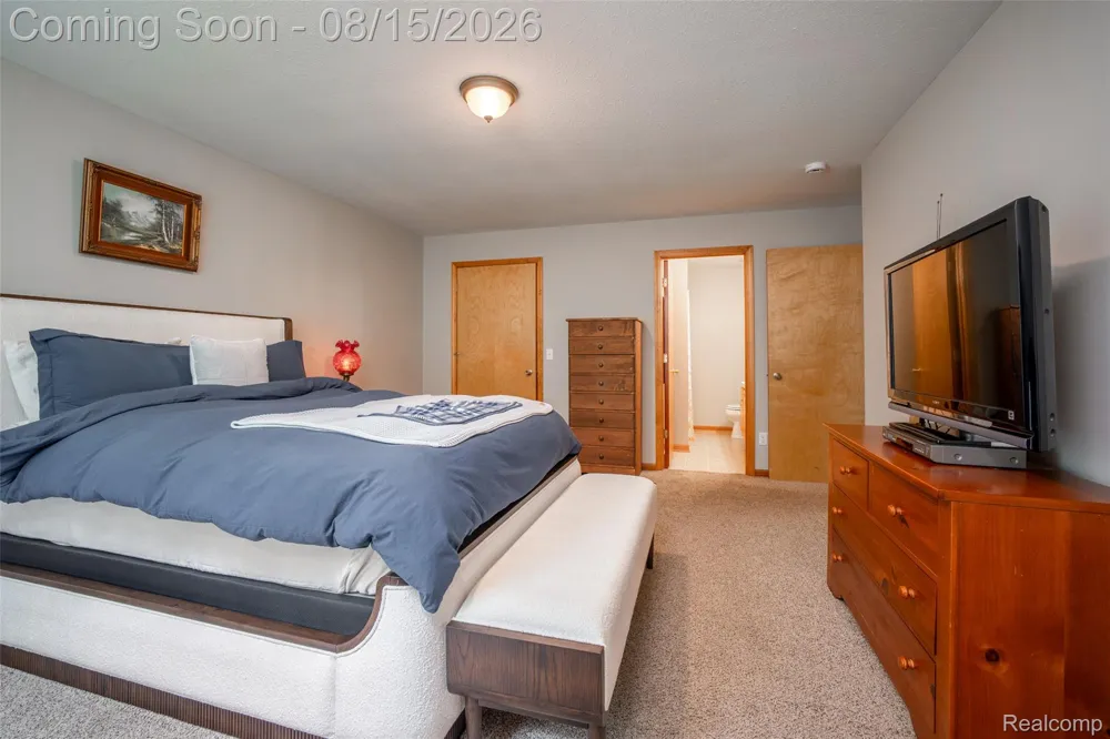 361 Marigold Circle Westland City, MI 48185