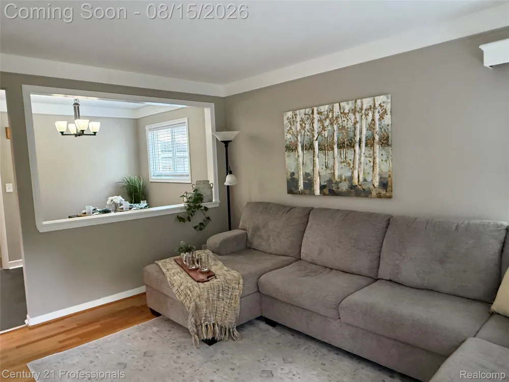 6676 Northview Drive Independence Charter Township, MI 48346
