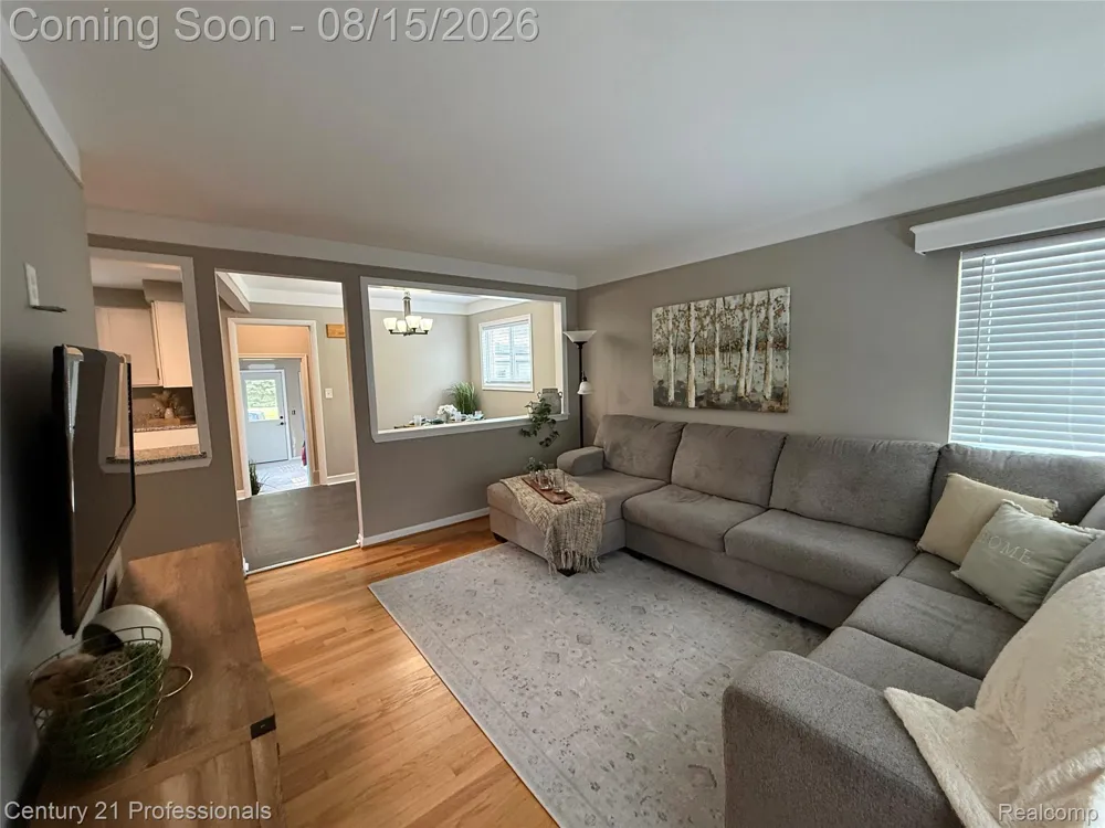 6676 Northview Drive Independence Charter Township, MI 48346
