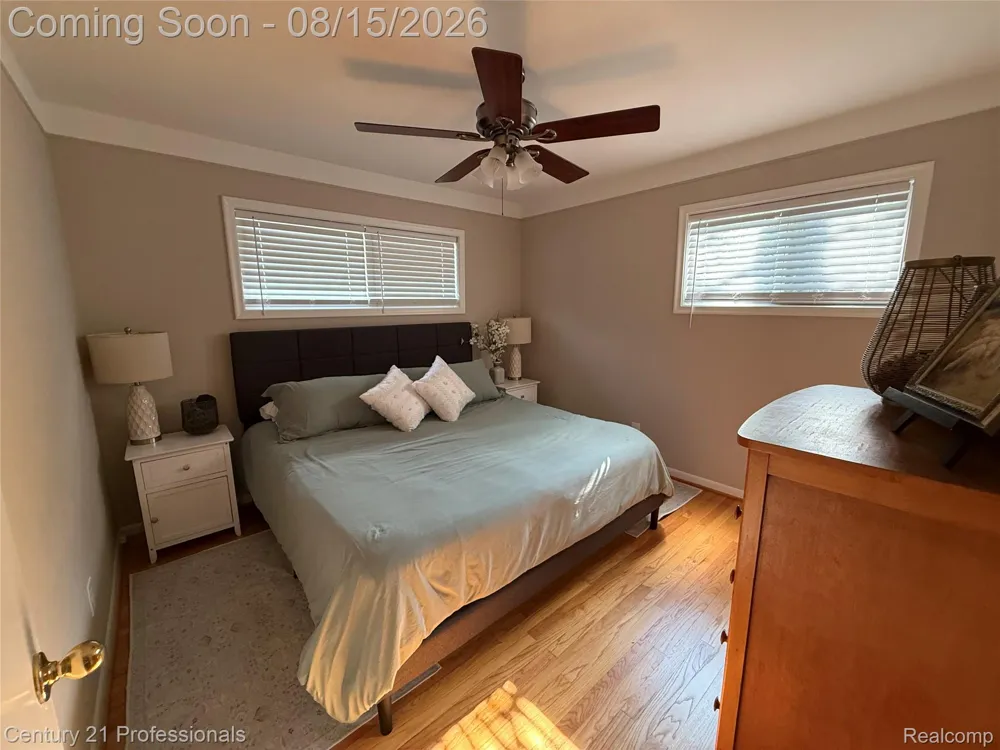 6676 Northview Drive Independence Charter Township, MI 48346