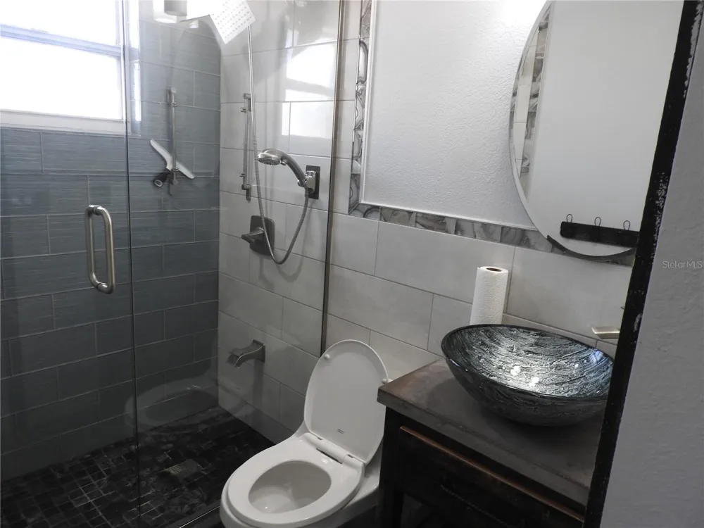 8822 ROCKY CREEK DRIVE Tampa, FL 33615