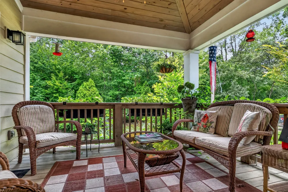 18 Admiral Ln Rock Island, TN 38581