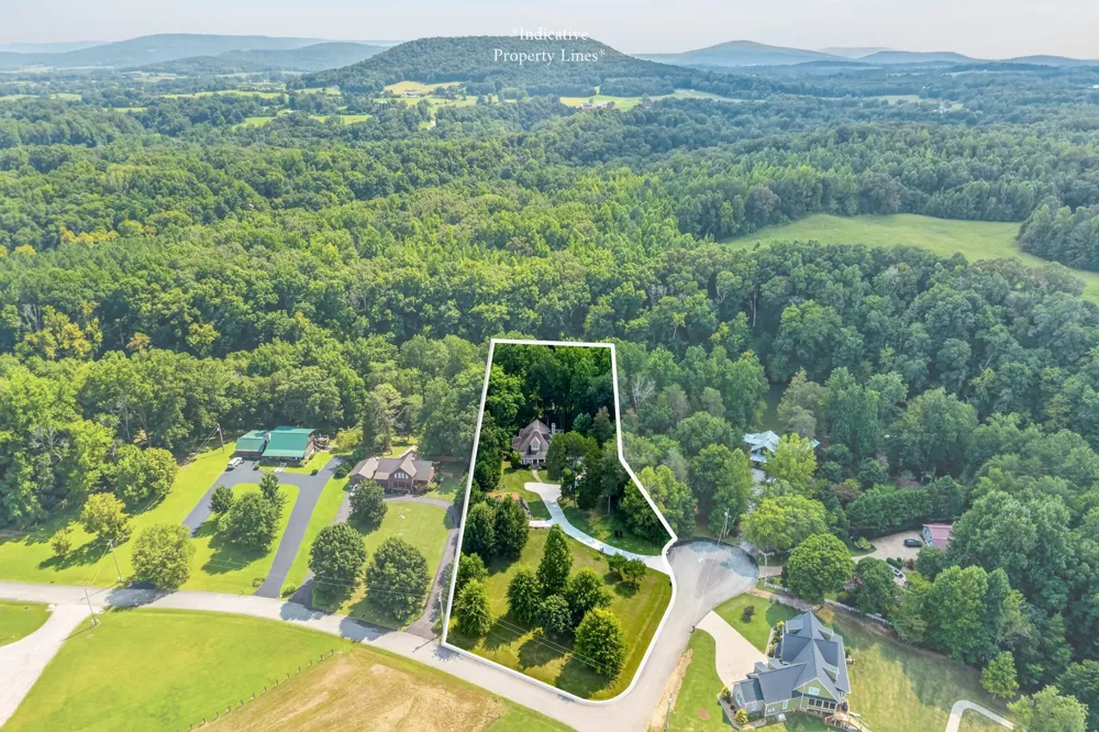 18 Admiral Ln Rock Island, TN 38581
