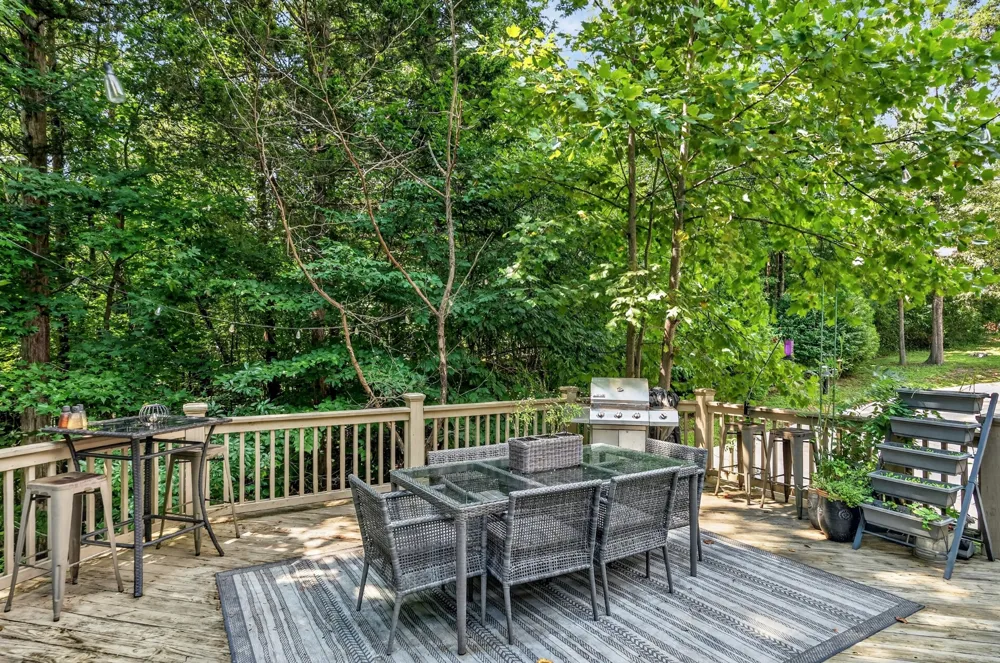 18 Admiral Ln Rock Island, TN 38581