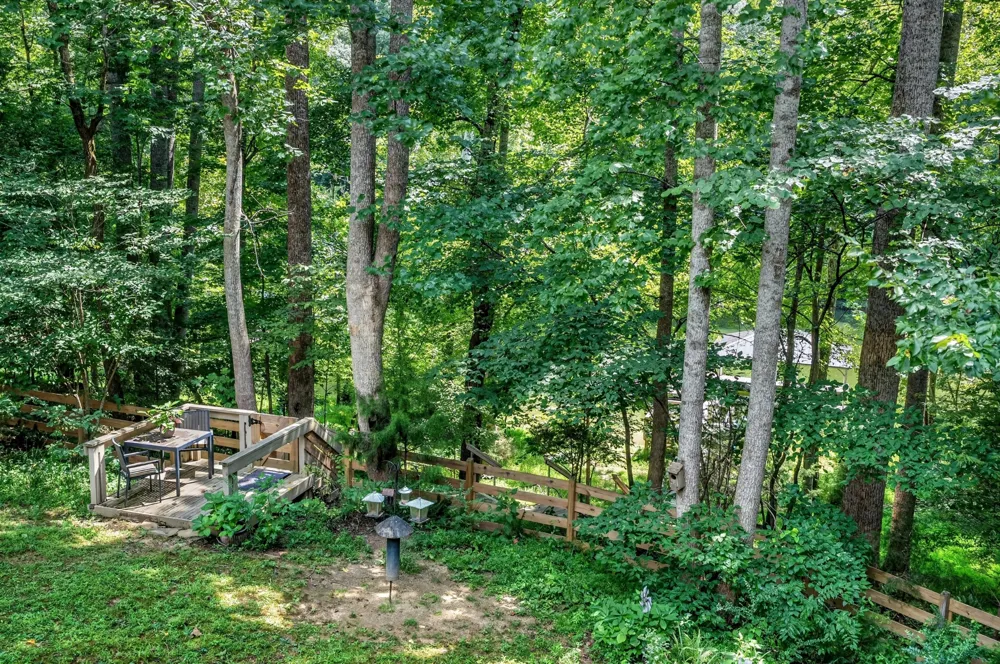 18 Admiral Ln Rock Island, TN 38581
