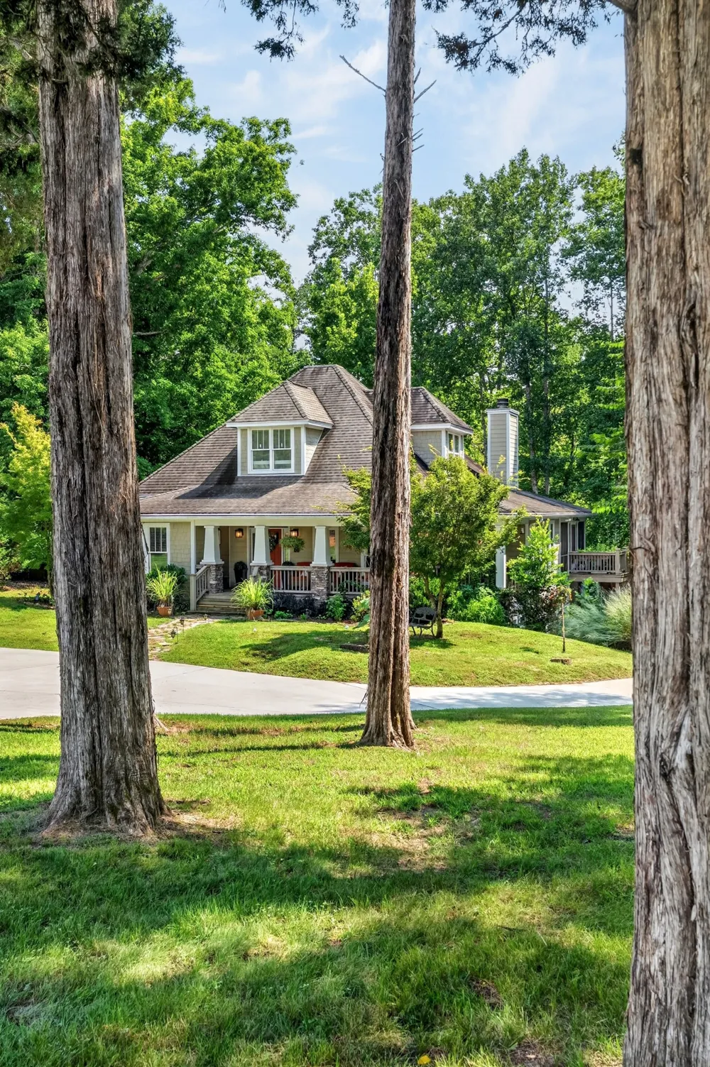 18 Admiral Ln Rock Island, TN 38581