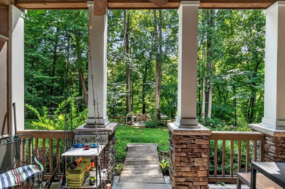 18 Admiral Ln Rock Island, TN 38581