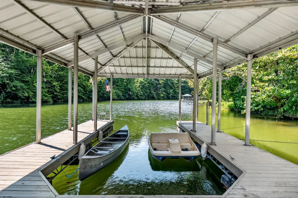 18 Admiral Ln Rock Island, TN 38581
