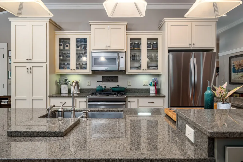18 Admiral Ln Rock Island, TN 38581