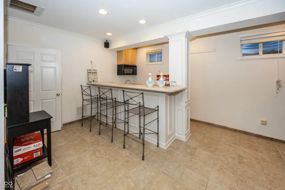 5889 Pebblestream Drive Carmel, IN 46033