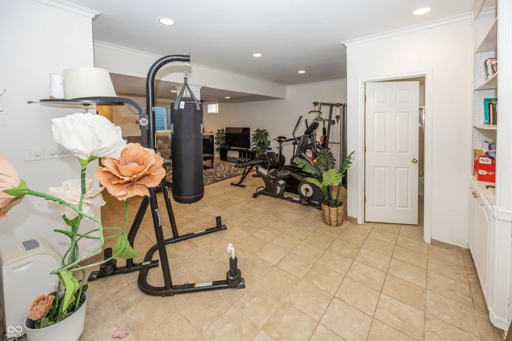 5889 Pebblestream Drive Carmel, IN 46033