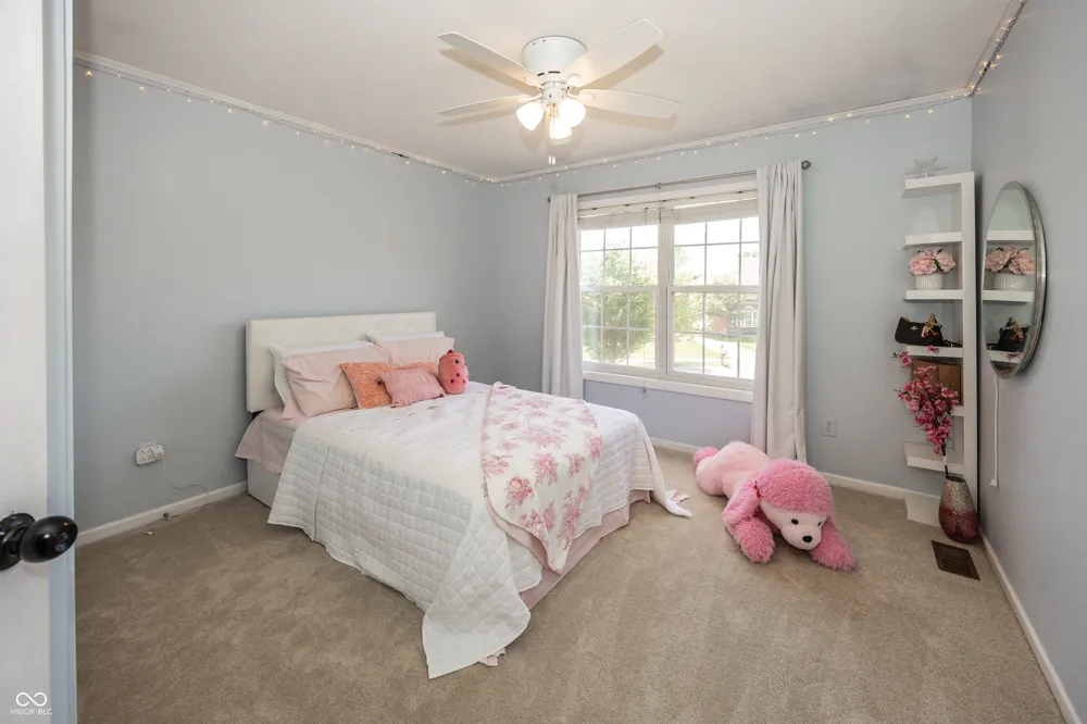 5889 Pebblestream Drive Carmel, IN 46033