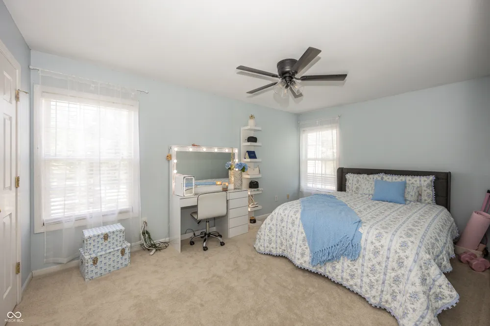 5889 Pebblestream Drive Carmel, IN 46033