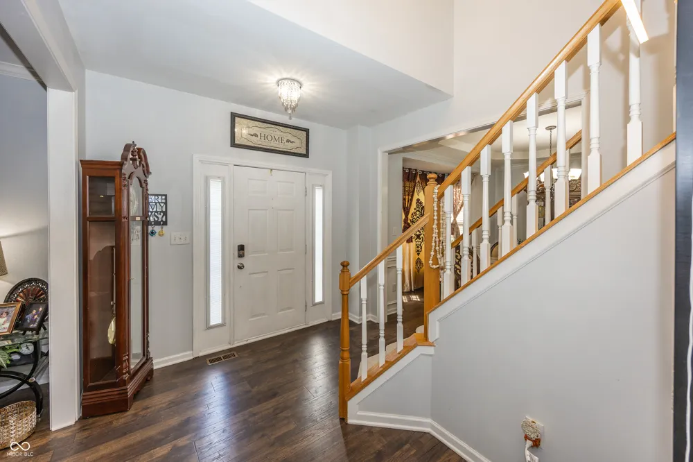 5889 Pebblestream Drive Carmel, IN 46033