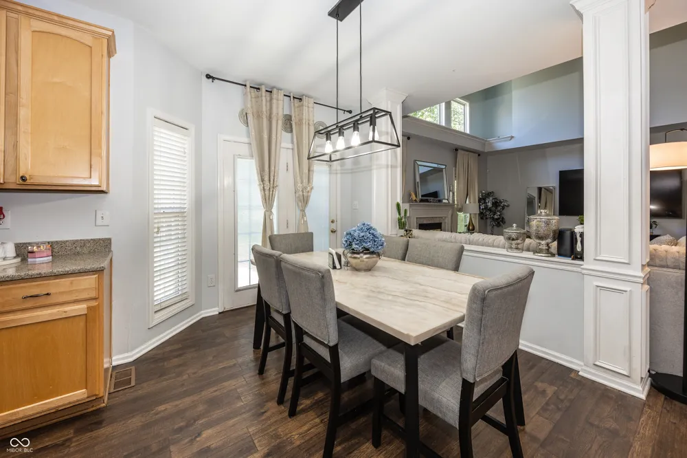 5889 Pebblestream Drive Carmel, IN 46033