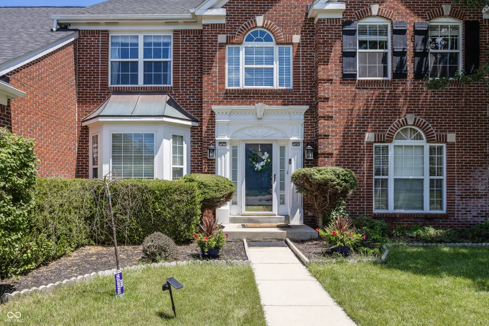 5889 Pebblestream Drive Carmel, IN 46033
