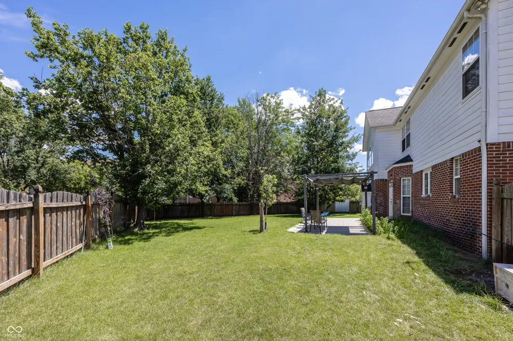 5889 Pebblestream Drive Carmel, IN 46033