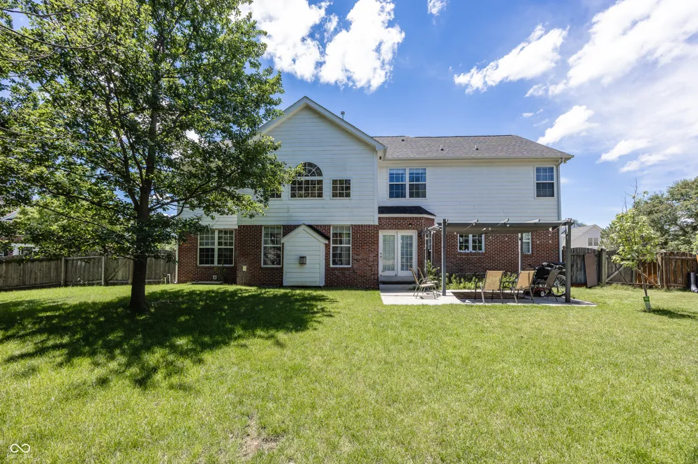 5889 Pebblestream Drive Carmel, IN 46033