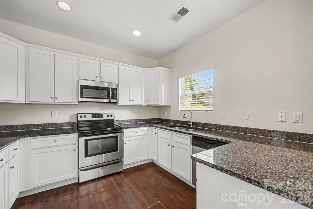 618 Oak Brook Drive Salisbury, NC 28146
