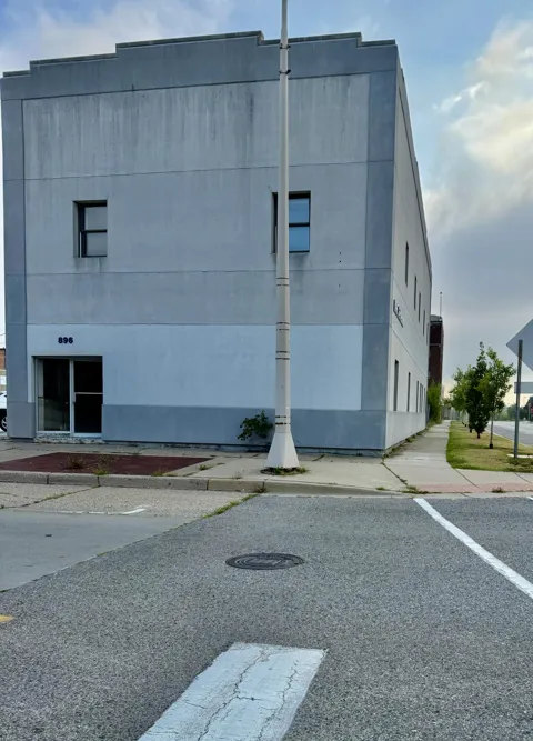 896 Jefferson Street