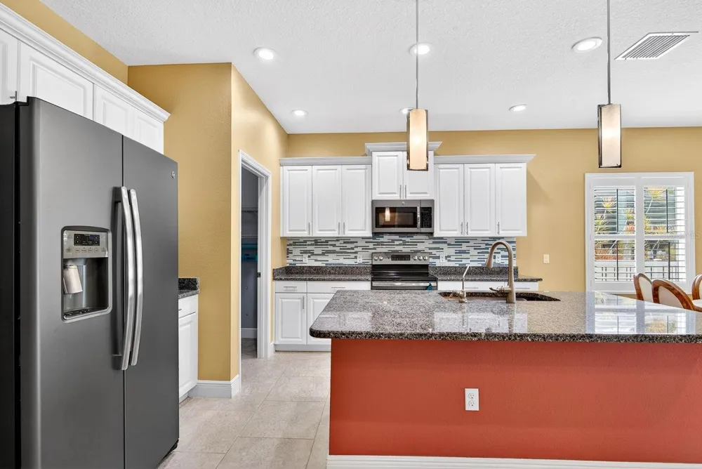 7428 RIDGELAKE CIRCLE Bradenton, FL 34203