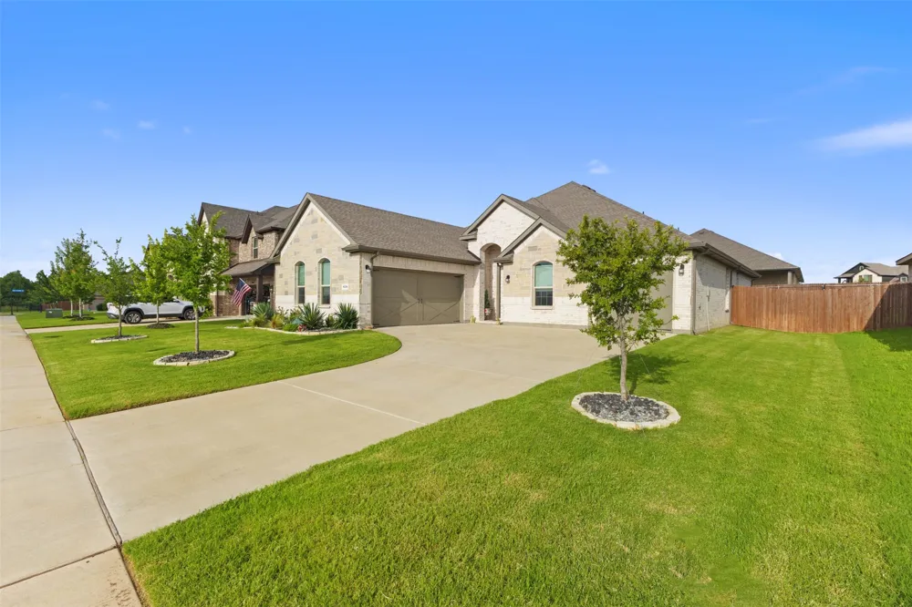 1029 Greencove Drive Midlothian, TX 76065