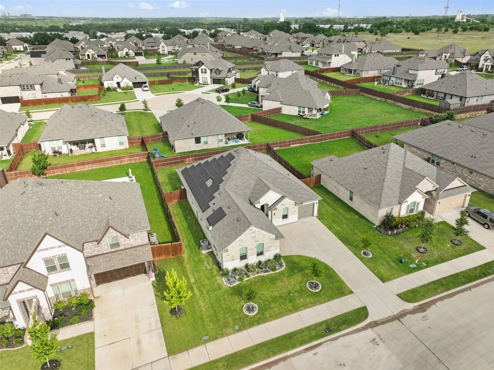 1029 Greencove Drive Midlothian, TX 76065
