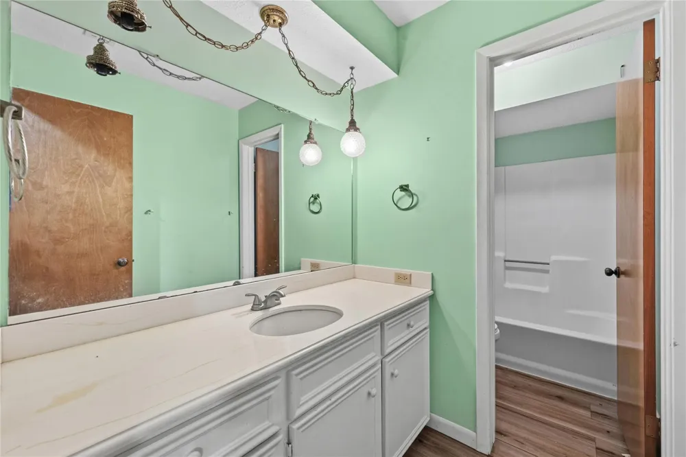 140 Pine Valley Drive Livingston, TX 77351