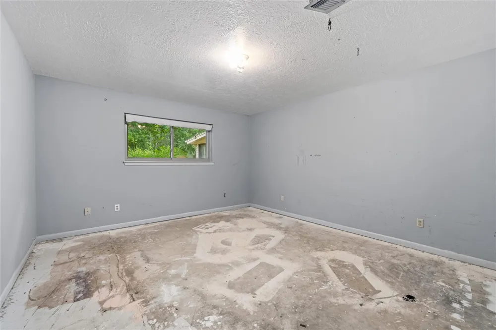 140 Pine Valley Drive Livingston, TX 77351