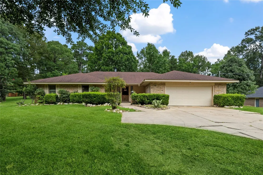 140 Pine Valley Drive Livingston, TX 77351