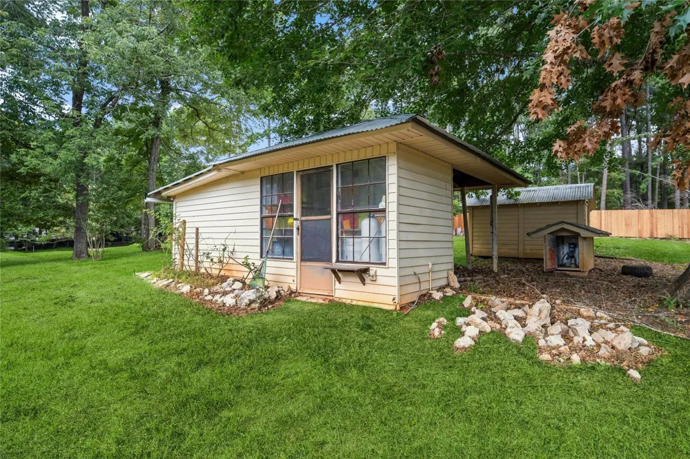 140 Pine Valley Drive Livingston, TX 77351