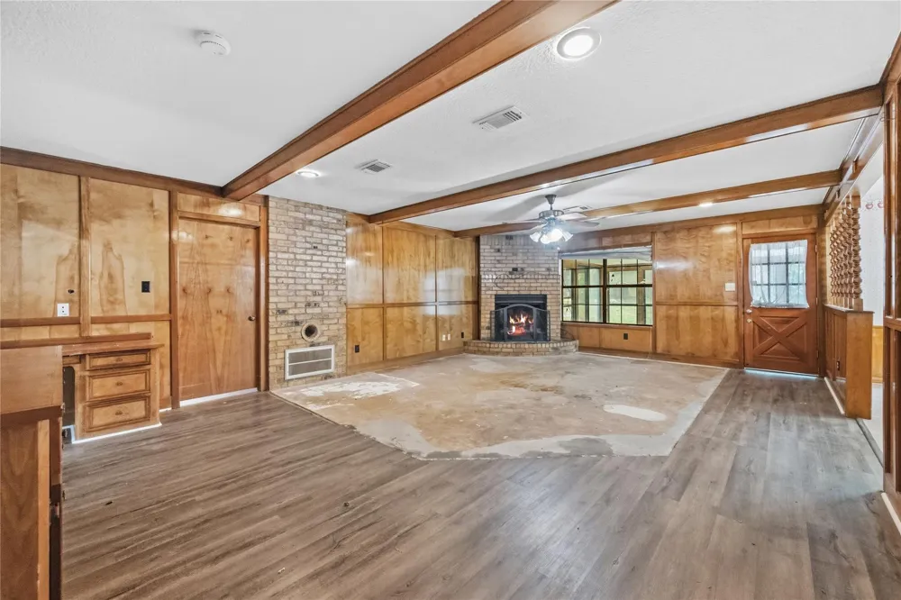 140 Pine Valley Drive Livingston, TX 77351