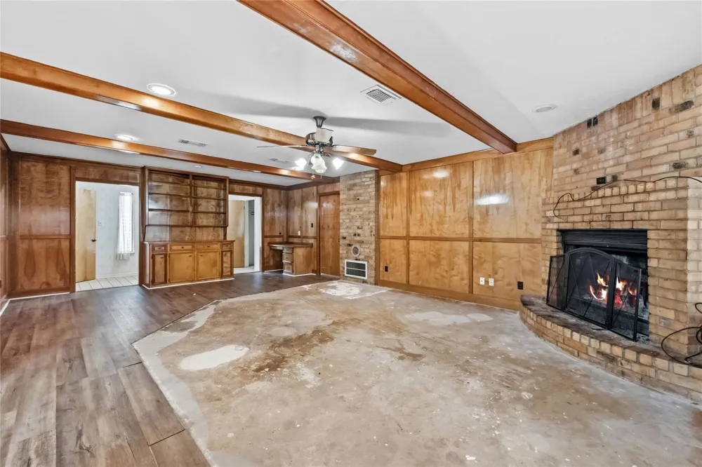 140 Pine Valley Drive Livingston, TX 77351