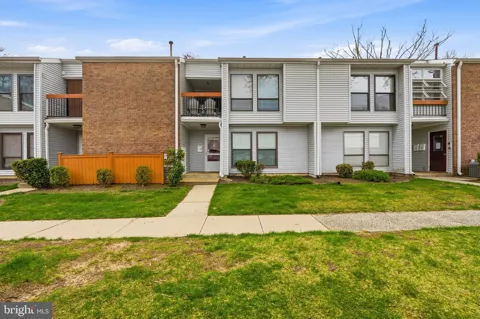 7 DENNISON DRIVE #D