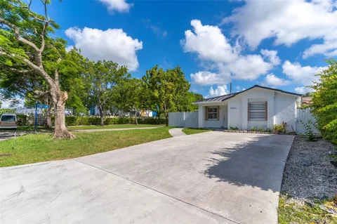 9999 NW 25th Ter