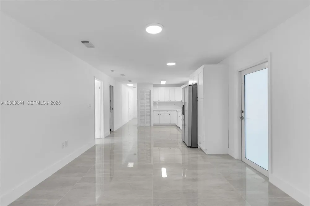 9999 NW 25th Ter Doral, FL 33172